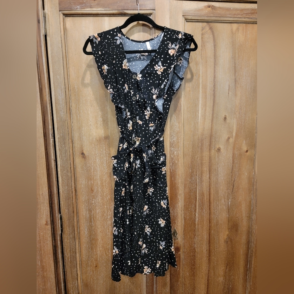 Xhilaration Midi Black Floral Button Down Belted Dress size M